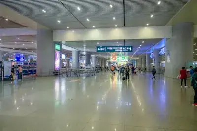 「中部国際空港」商品搬入陳列スタッフ